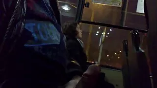 Огидна Японська брюнетка в бікіні без гачка смокче смачний супер еротика лоллікок для сперми